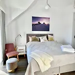 Sunny Slope - Platinum Apartment