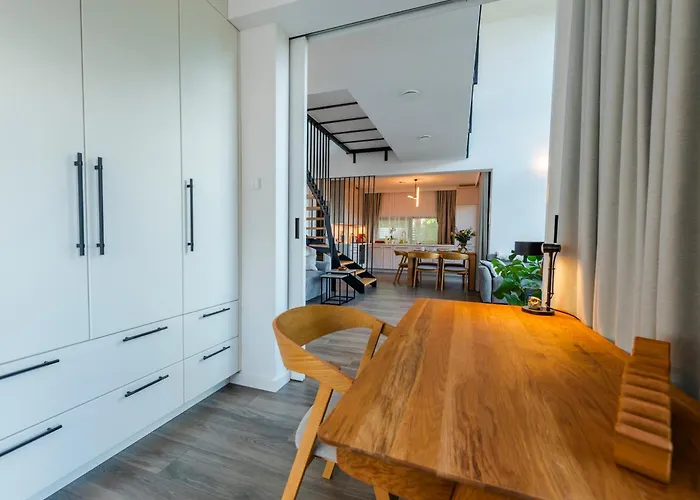 Sunny Slope - Platinum شكلارسكا بوريبا